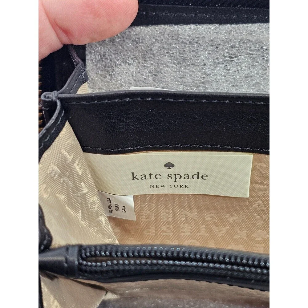 Kate Spade New York Striped Patent Leather Zip‎ Around Wallet Black Cream Clutch